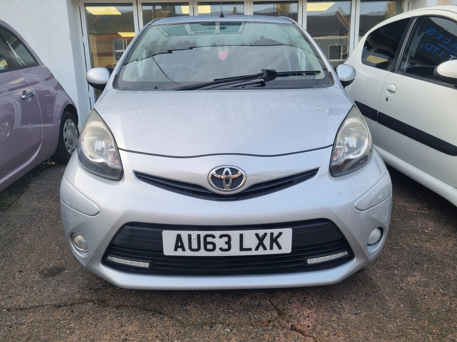 Used Toyota AYGO 2013 for sale - 76896716: Photo 3