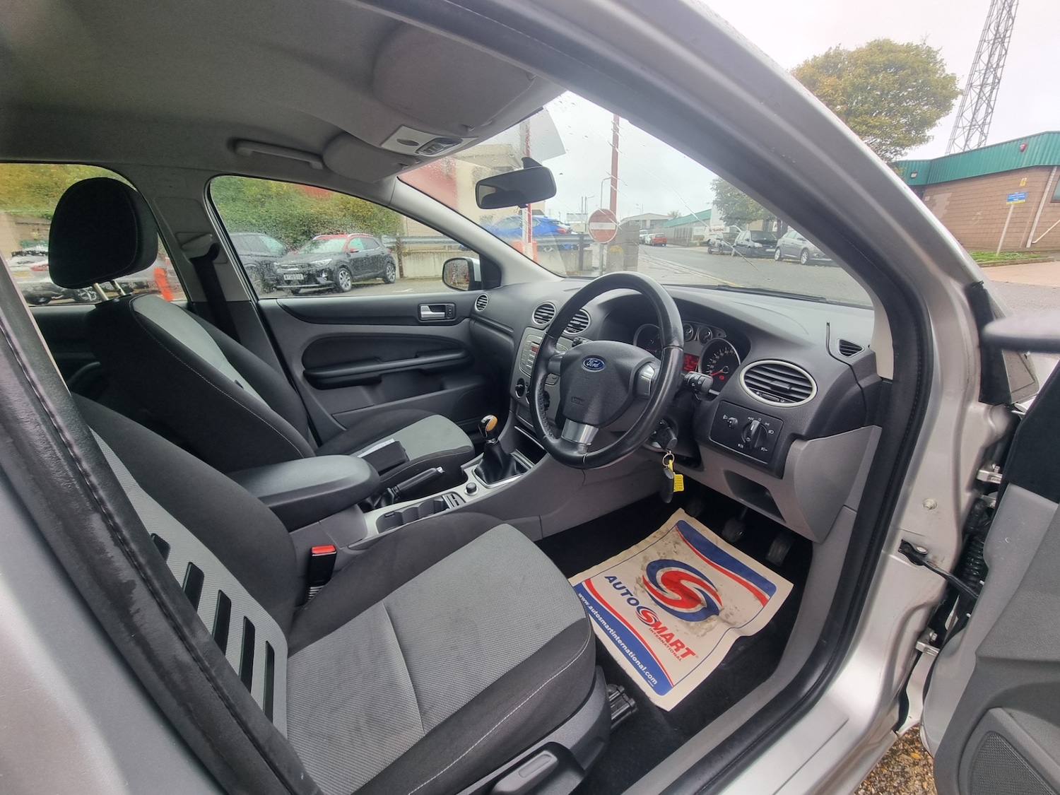 Used Ford Focus 2009 for sale - 76348698: Photo 18