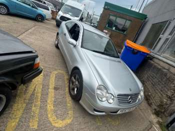 Used Mercedes-Benz C-Class 2007 for sale - 74922917: Photo