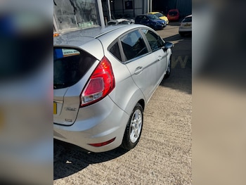 Used Ford Fiesta 2014 for sale - 75754958: Photo