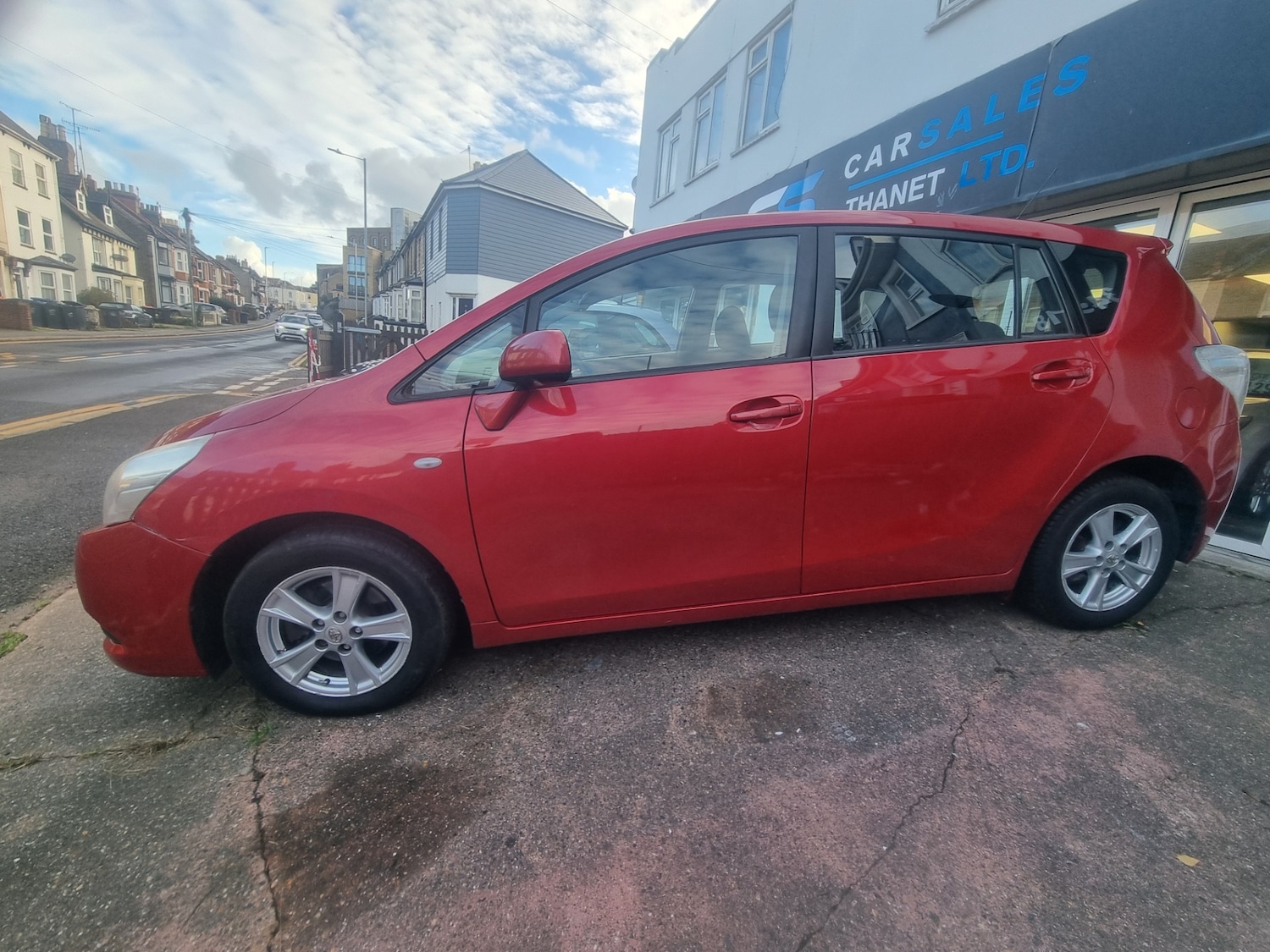 Used Toyota Verso 2010 for sale - 76841854: Photo 6