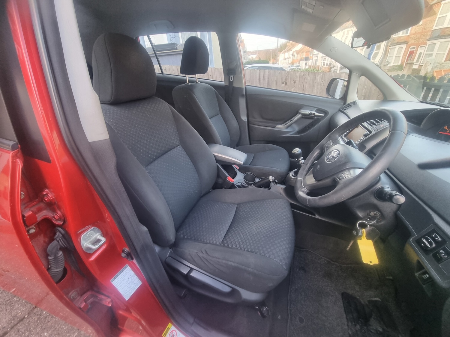 Used Toyota Verso 2010 for sale - 76841854: Photo 9