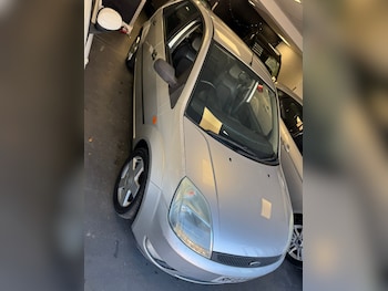 2003 (03) - 1.4 Zetec 5dr