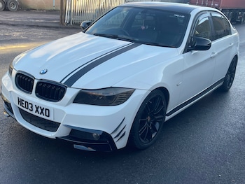 Used BMW 3 Series 2011 for sale - 77012958: Photo