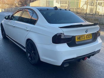 Used BMW 3 Series 2011 for sale - 77012958: Photo