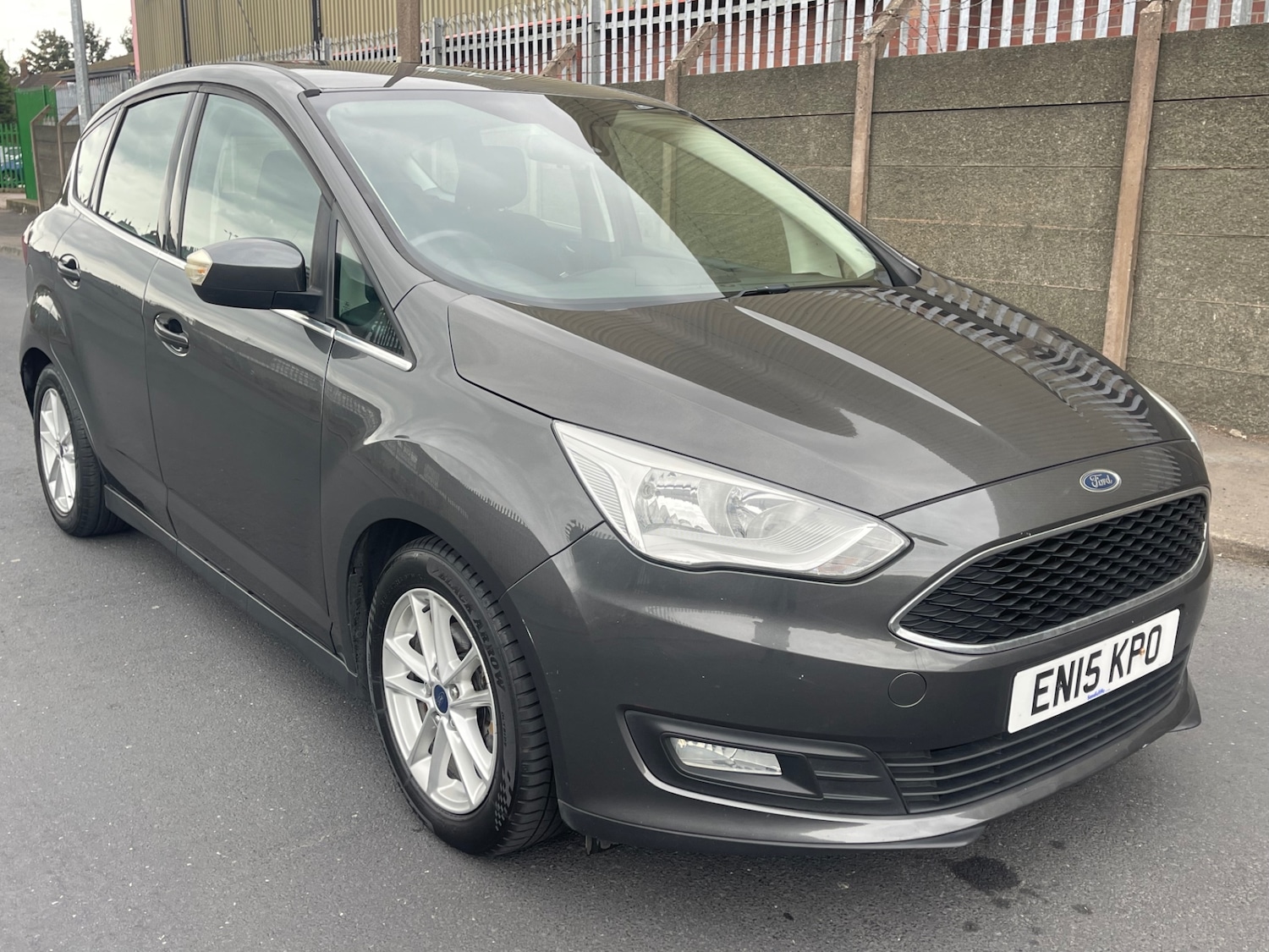 Used Ford C-Max 2015 for sale - 76082952: Photo 1