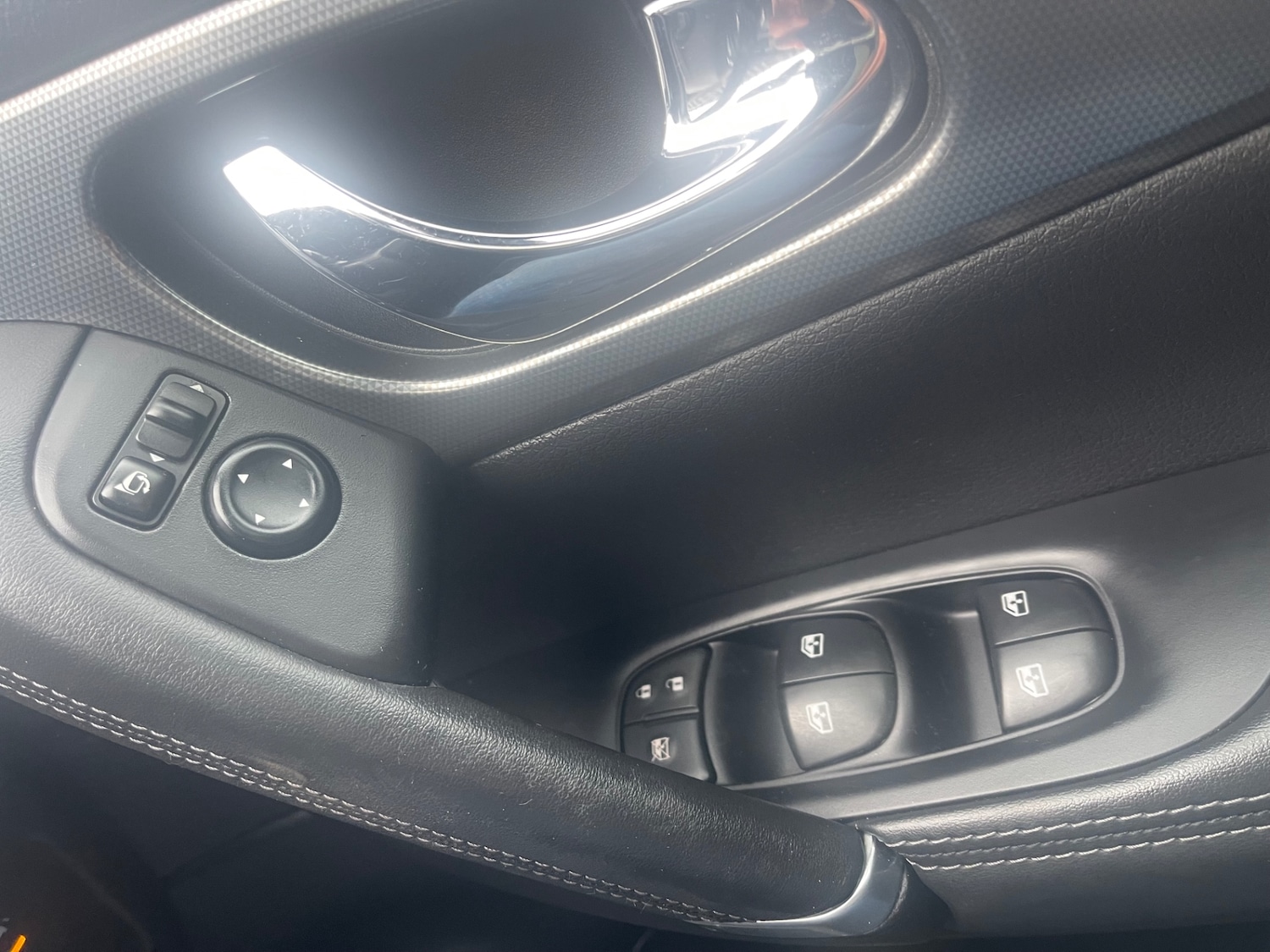 Used Nissan Qashqai 2017 for sale - 77775960: Photo 9