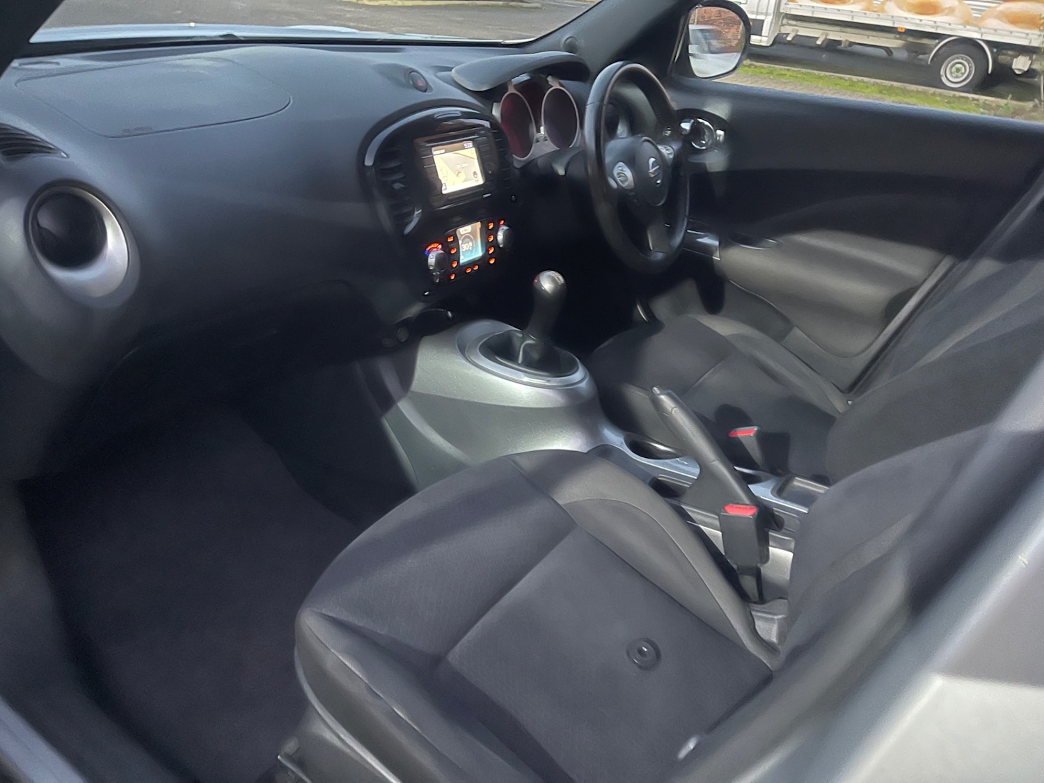 Used Nissan Juke 2011 for sale - 76697265: Photo 16