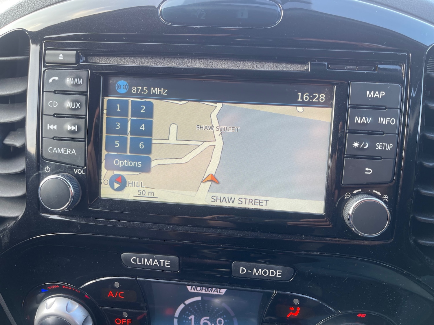 Used Nissan Juke 2014 for sale - 77975688: Photo 8