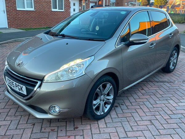 Used Peugeot 208 2015 for sale - 65655872: Photo 14