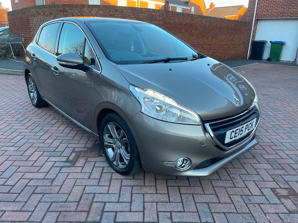 Used Peugeot 208 2015 for sale - 65655872: Photo 1