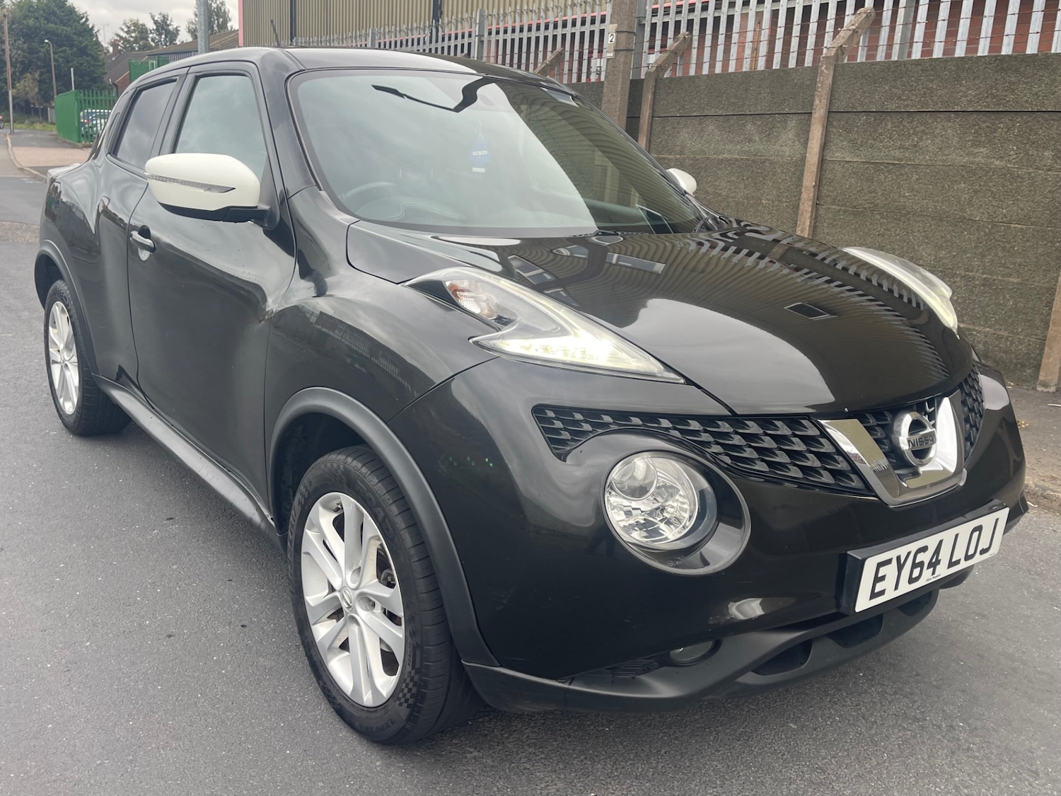 Used Nissan Juke 2014 for sale - 76196177: Photo 2
