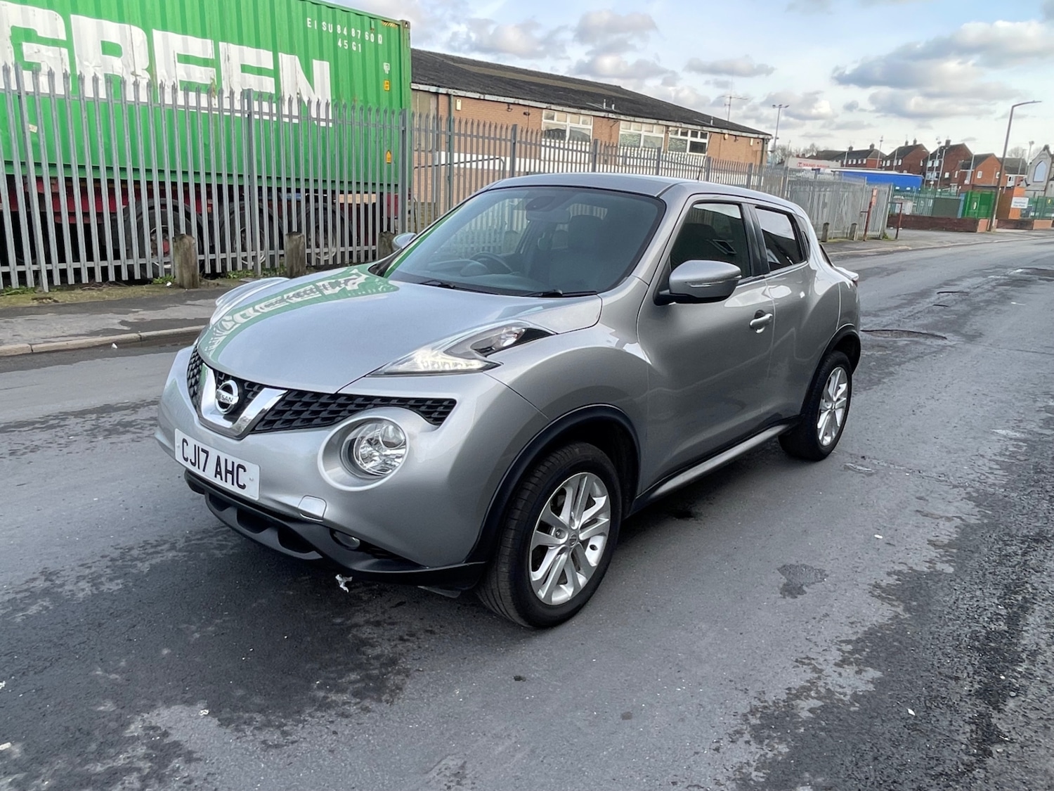Used Nissan Juke 2017 for sale - 77556064: Photo 2