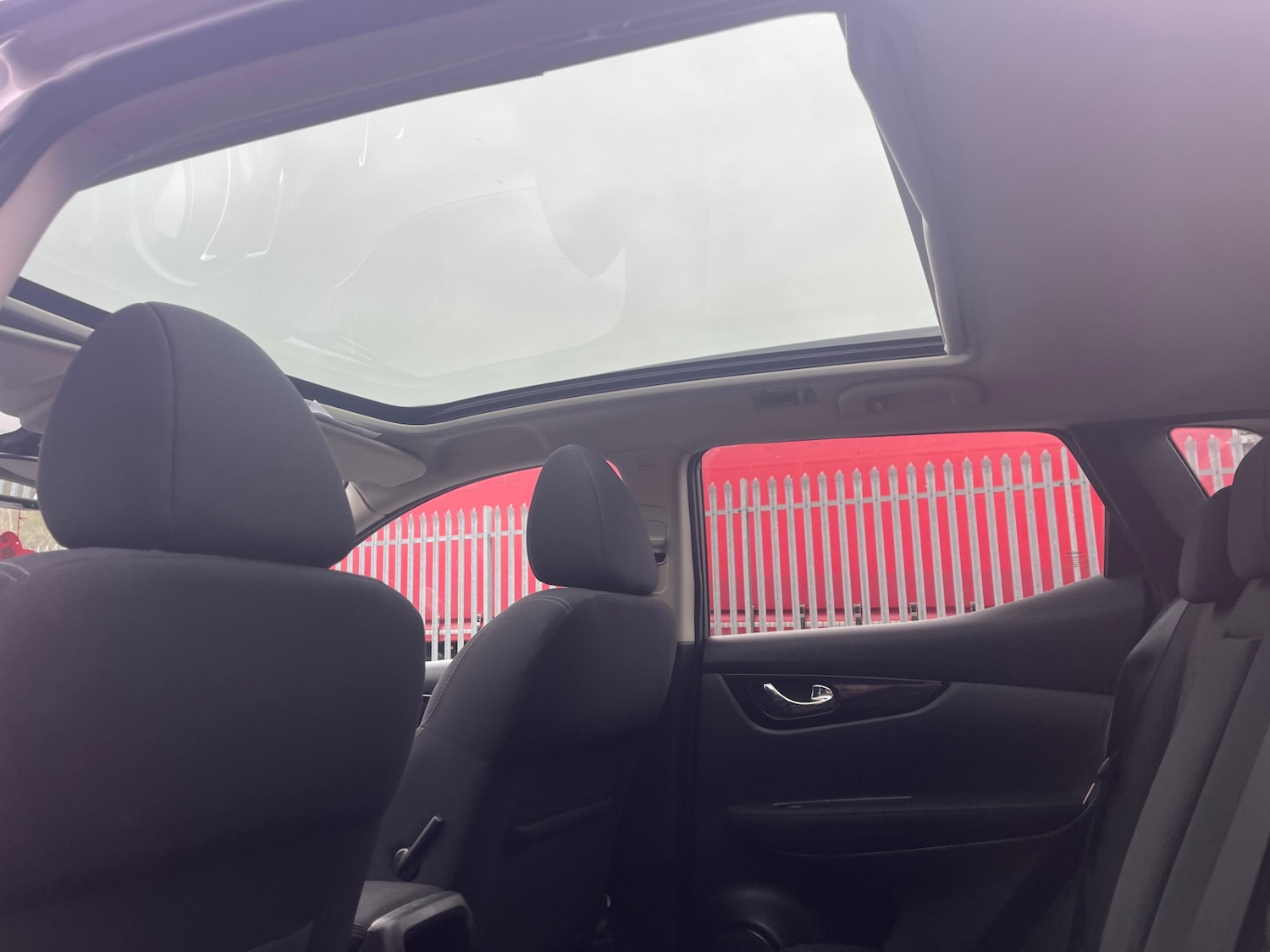 Used Nissan Qashqai 2015 for sale - 76265311: Photo 8