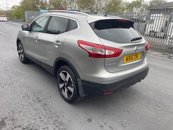 Used Nissan Qashqai 2015 for sale - 78243256: Photo