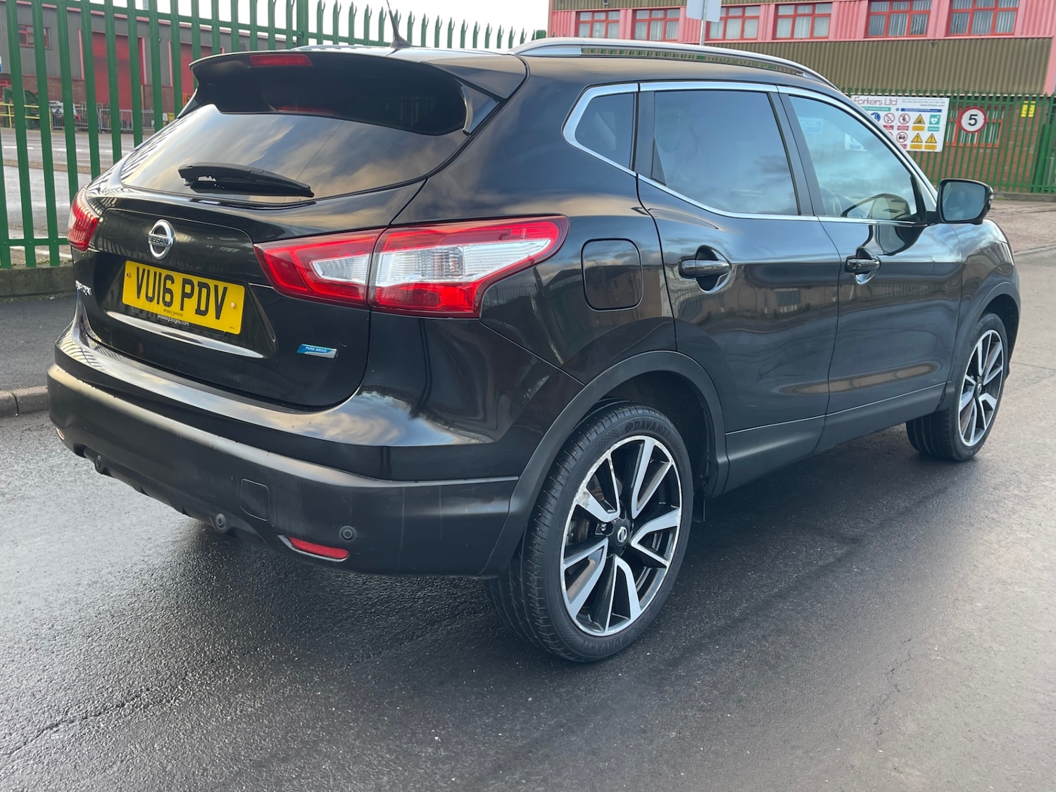 Used Nissan Qashqai 2016 for sale - 77012966: Photo 15