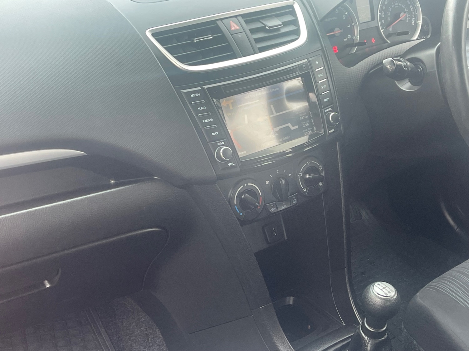 Used Suzuki Swift 2015 for sale - 77629712: Photo 6