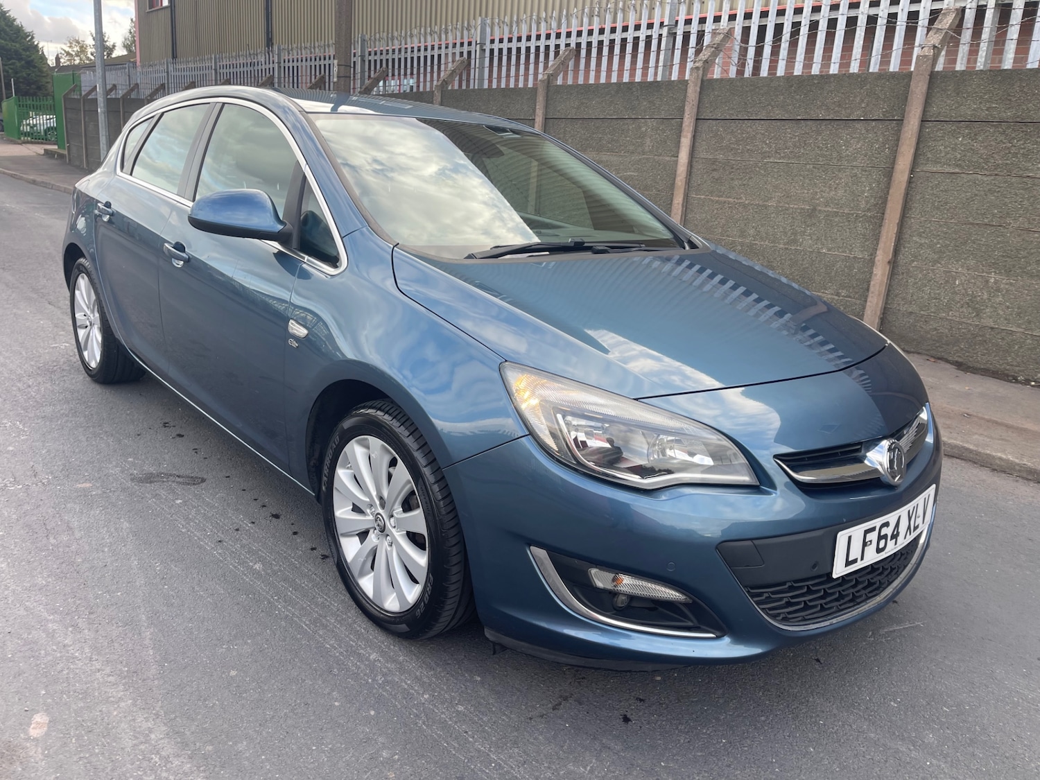 Used Vauxhall Astra 2014 for sale - 76343832: Photo 8