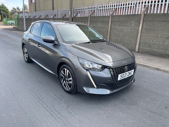 Peugeot - 208