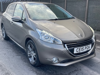 Used Peugeot 208 2015 for sale - 77311464: Photo