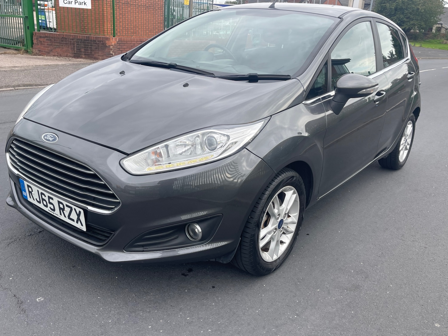 Used Ford Fiesta 2015 for sale - 76130354: Photo 1