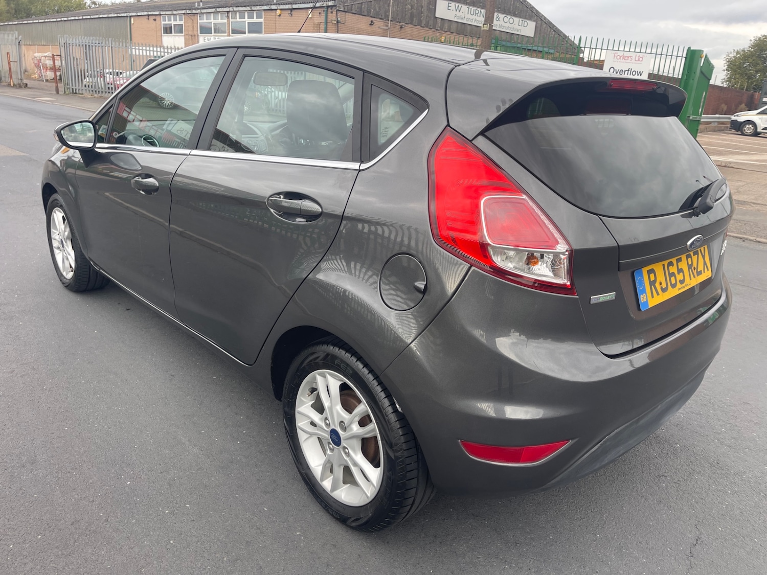 Used Ford Fiesta 2015 for sale - 76130354: Photo 12