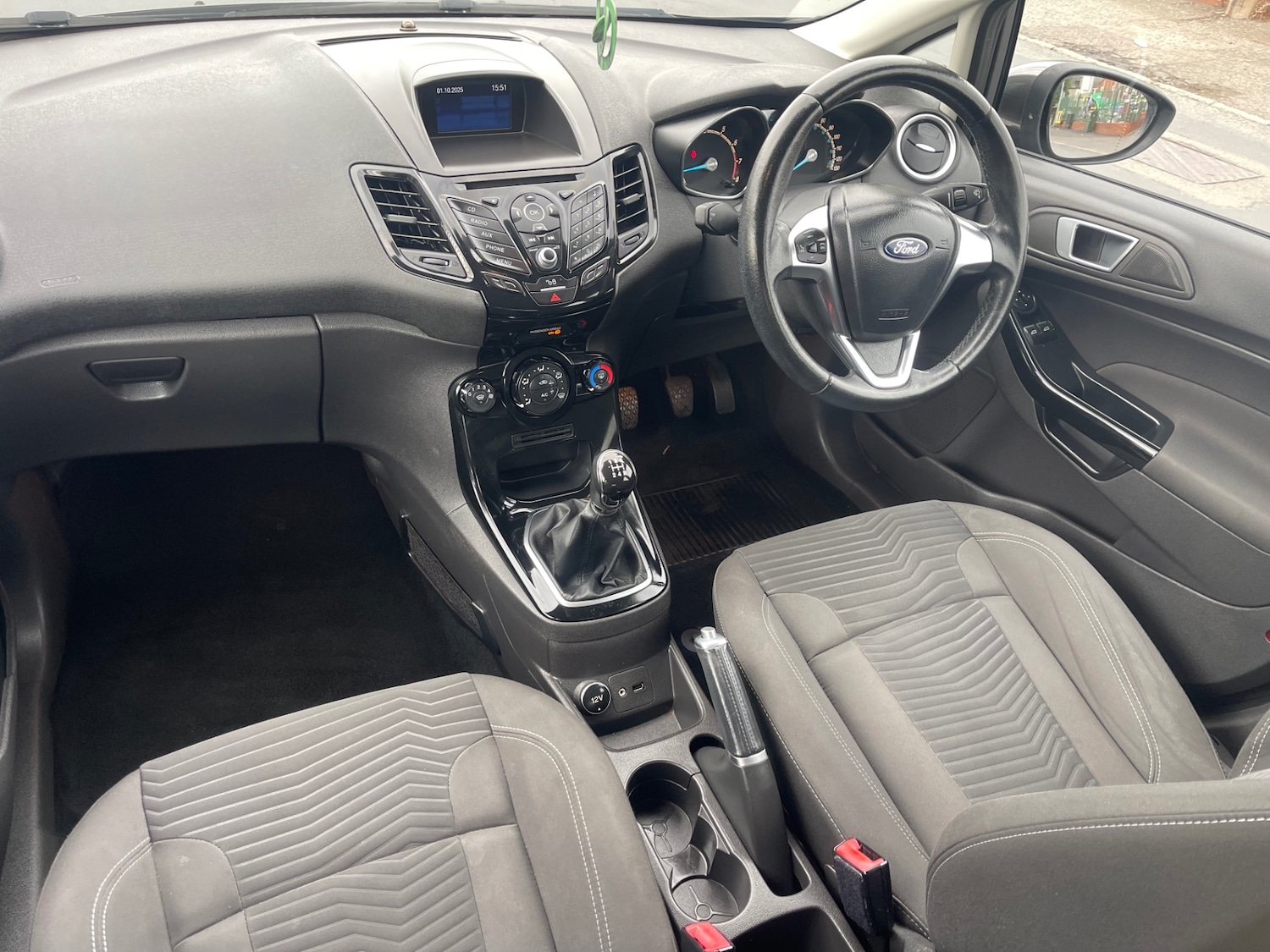 Used Ford Fiesta 2015 for sale - 76130354: Photo 5