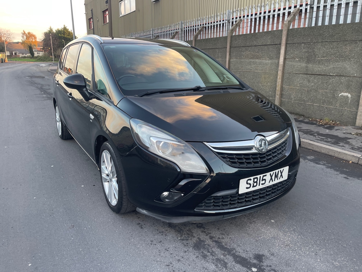 Used Vauxhall Zafira 2015 for sale - 76626775: Photo 4