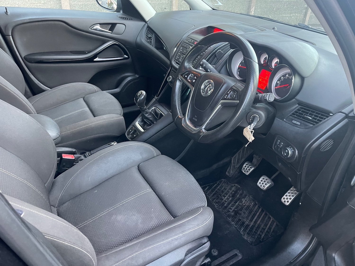 Used Vauxhall Zafira 2015 for sale - 76626775: Photo 6