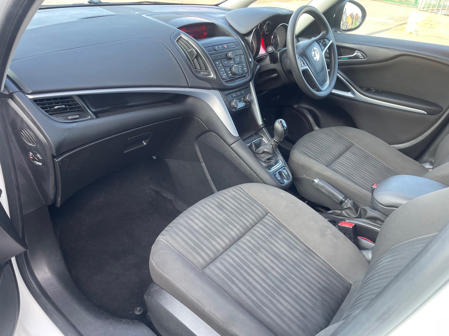 Used Vauxhall Zafira 2016 for sale - 77975697: Photo 10