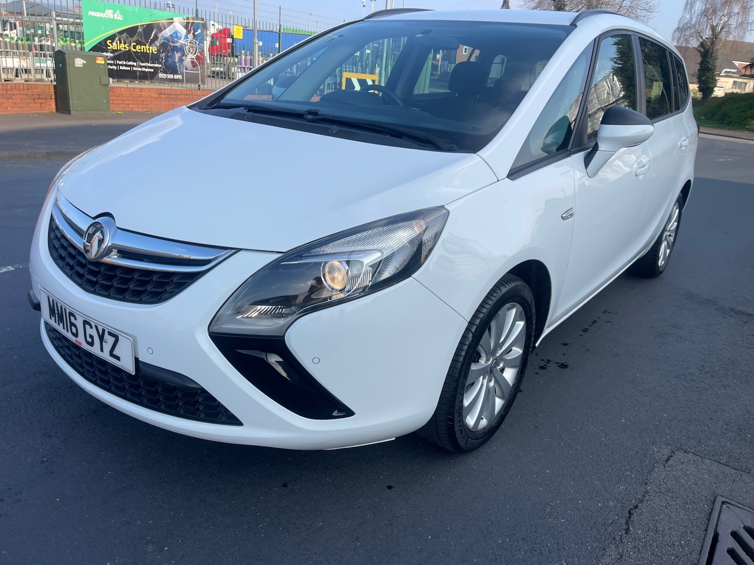 Used Vauxhall Zafira 2016 for sale - 77975697: Photo 2