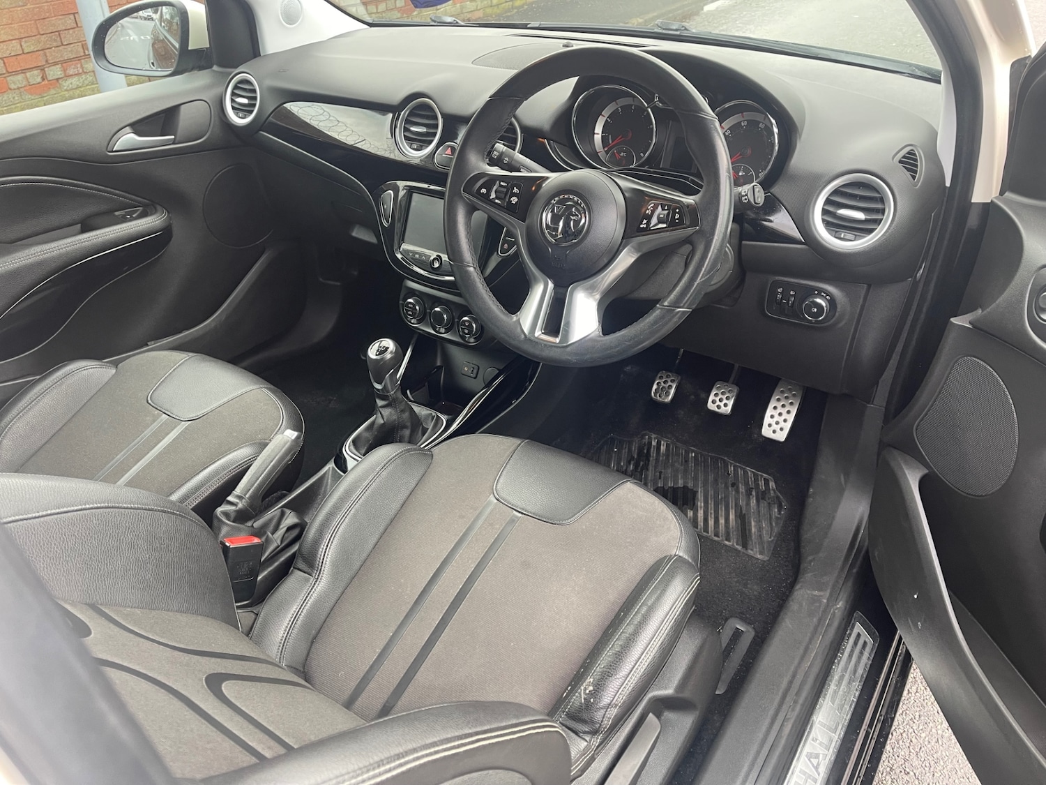 Used Vauxhall ADAM 2014 for sale - 77300661: Photo 8