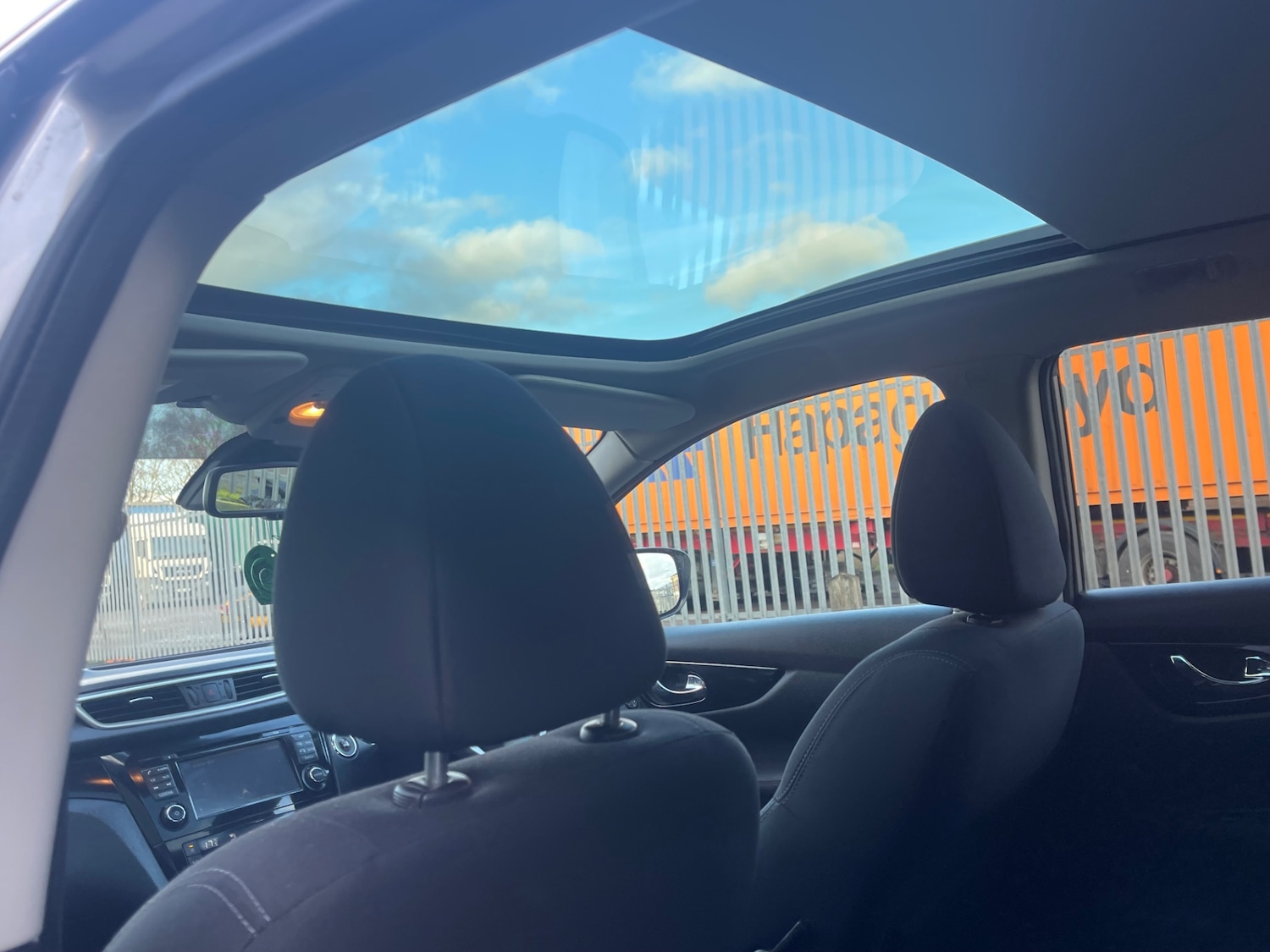 Used Nissan Qashqai 2015 for sale - 77235052: Photo 10