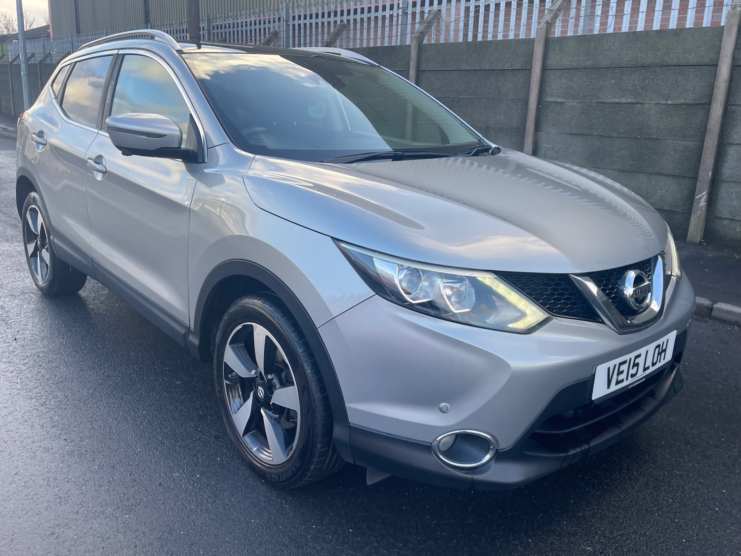 Used Nissan Qashqai 2015 for sale - 77235052: Photo 9