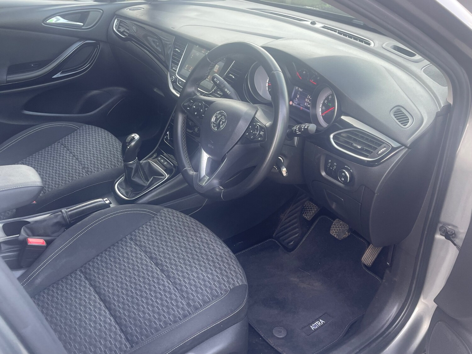 Used Vauxhall Astra 2018 for sale - 77555977: Photo 11