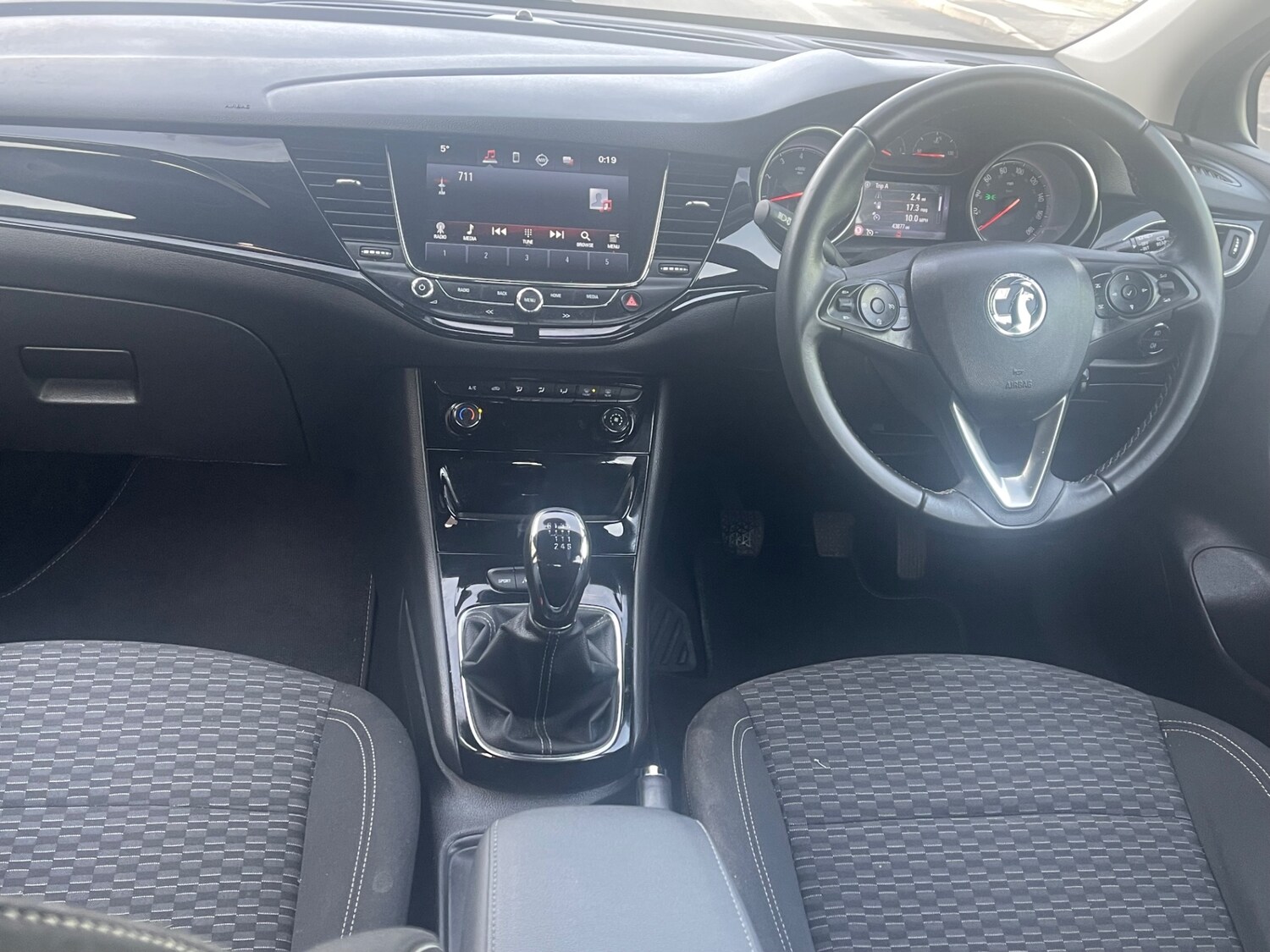 Used Vauxhall Astra 2018 for sale - 77555977: Photo 12