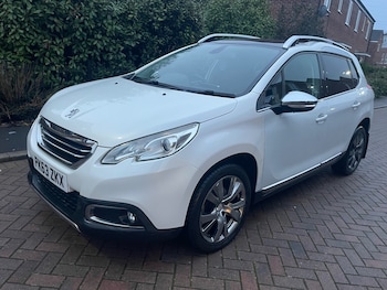 Used Peugeot 2008 2013 for sale - 76589937: Photo