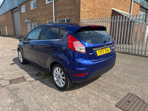 Used Ford Fiesta 2017 for sale - 75026854: Photo 4