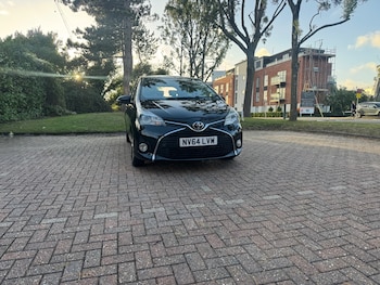Used Toyota Yaris 2015 for sale - 75973526: Photo