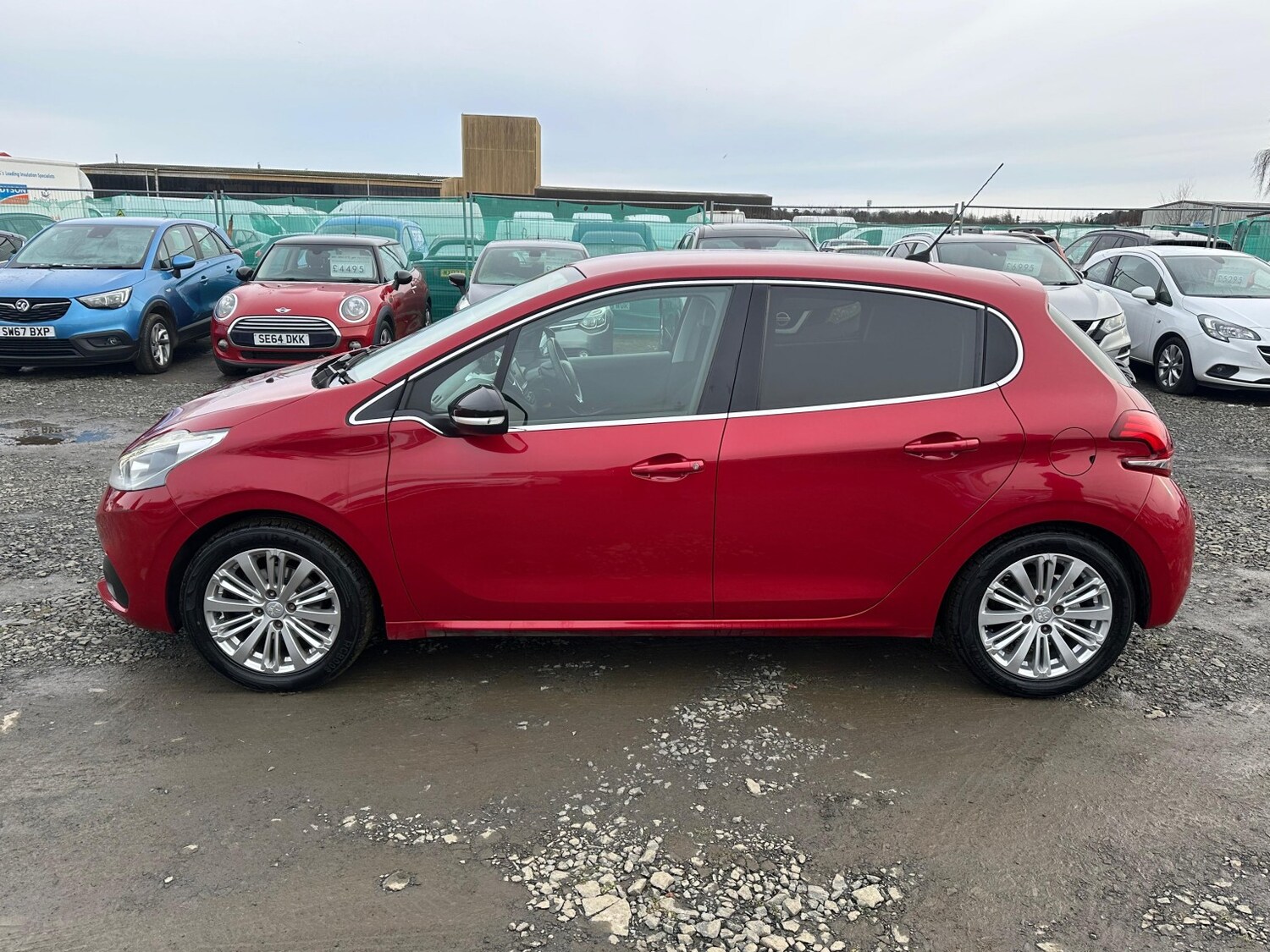 Used Peugeot 208 2017 for sale - 77562533: Photo 11