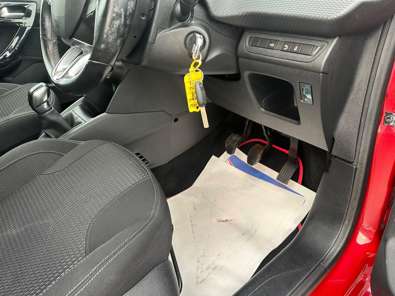 Used Peugeot 208 2017 for sale - 77562533: Photo 17