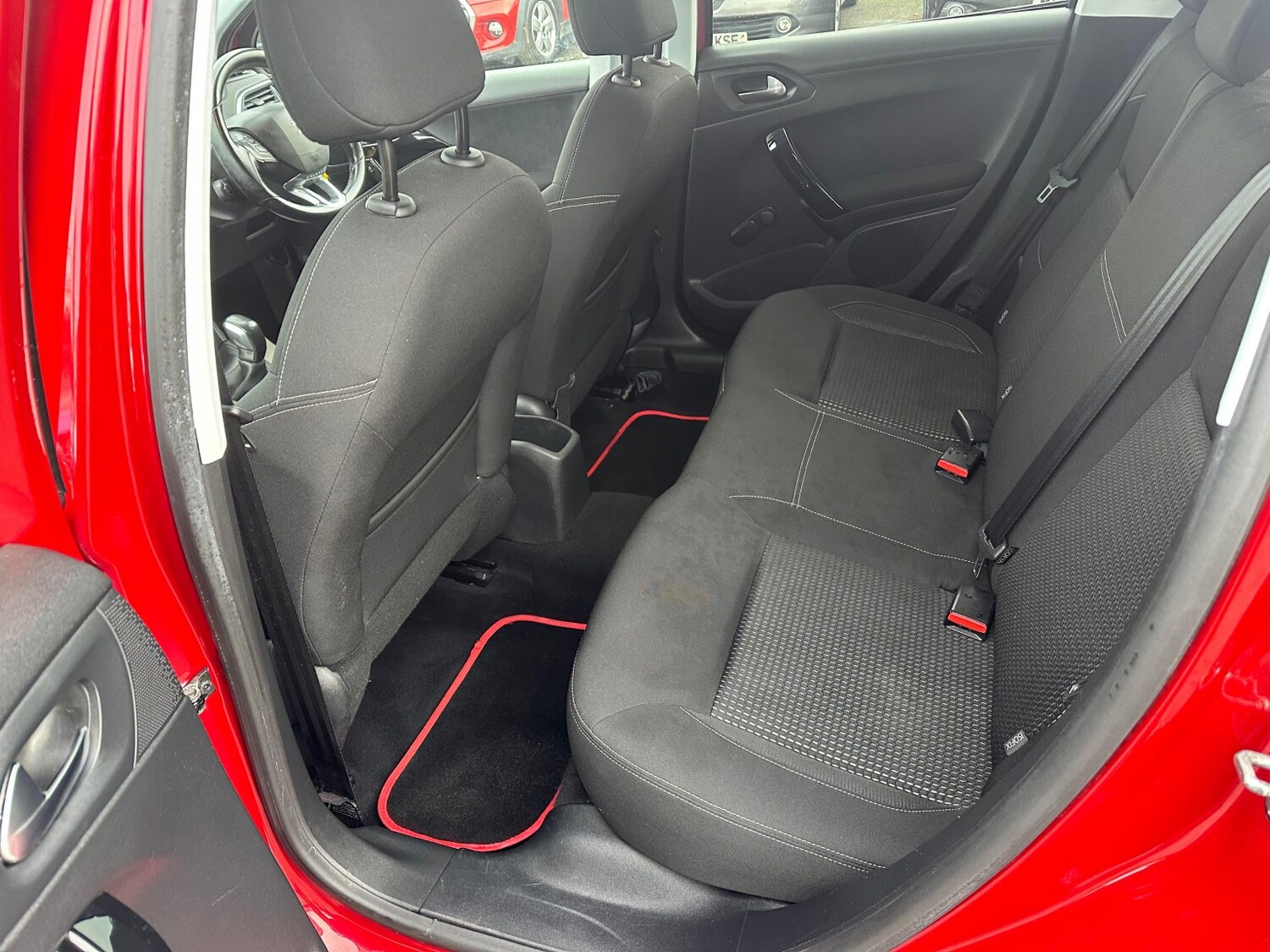 Used Peugeot 208 2017 for sale - 77562533: Photo 23