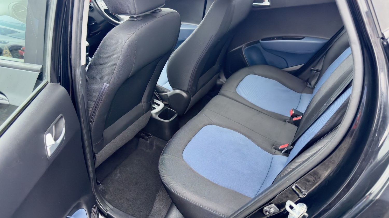 Used Hyundai i10 2015 for sale - 76488693: Photo 26