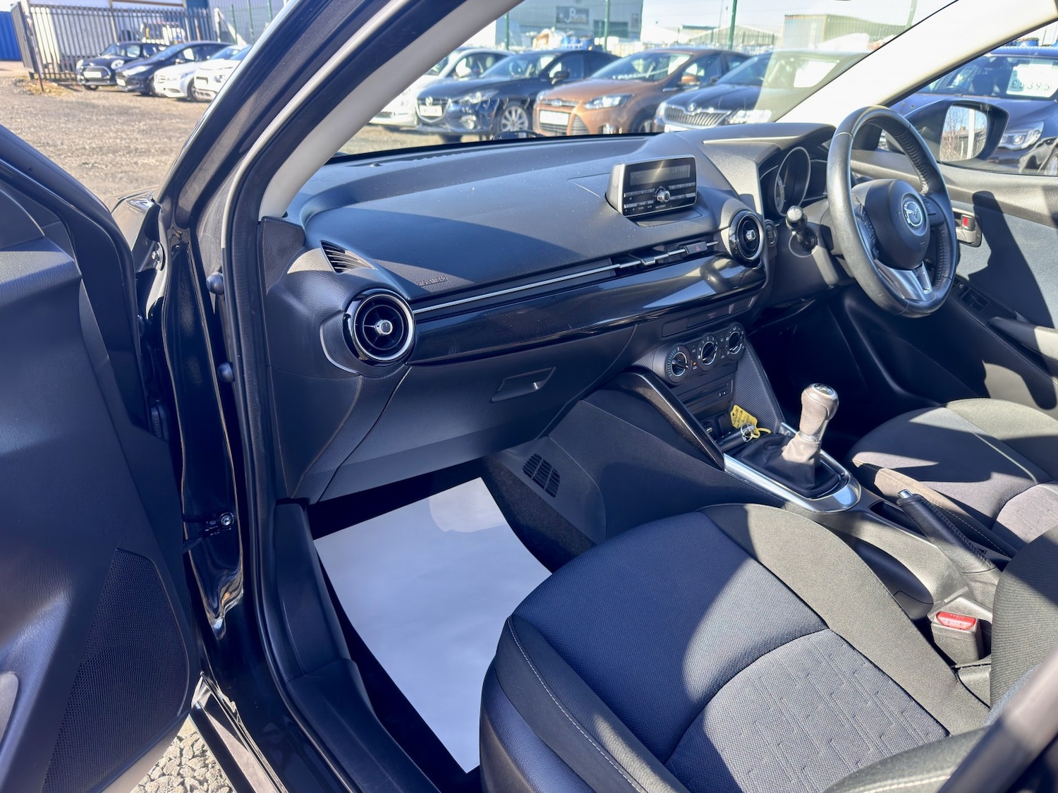 Used Mazda Mazda2 2015 for sale - 78025793: Photo 12