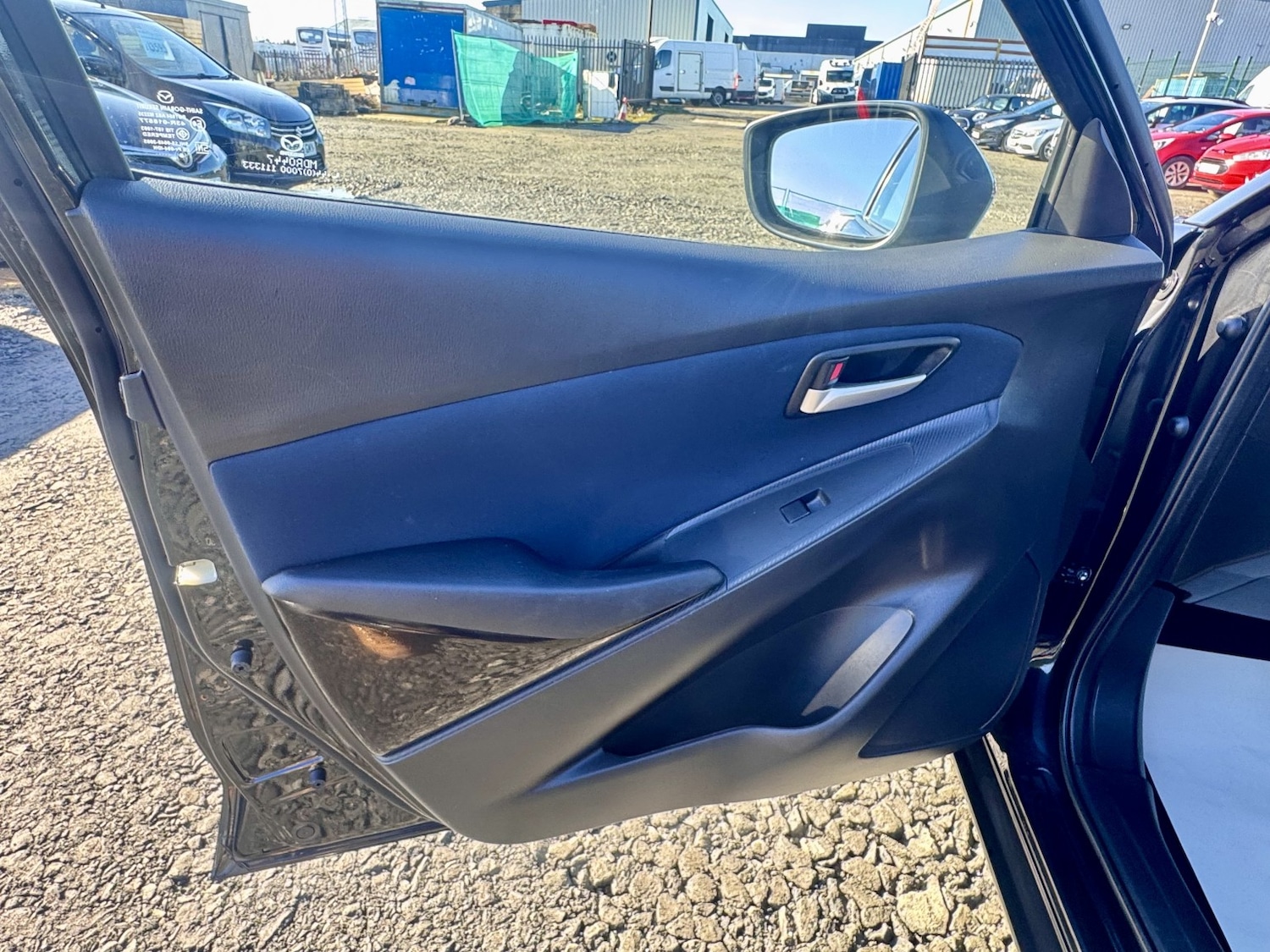 Used Mazda Mazda2 2015 for sale - 78025793: Photo 13