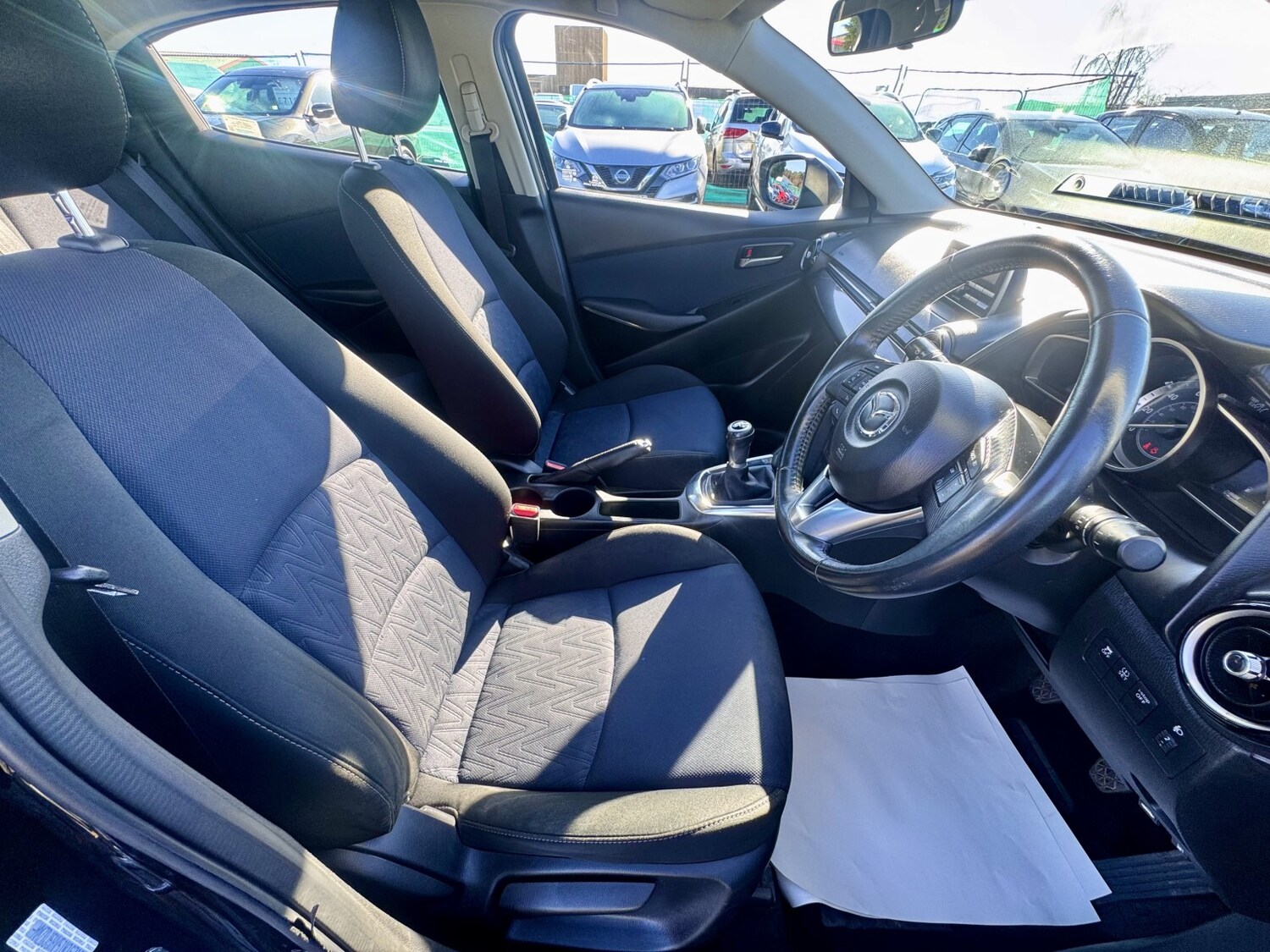 Used Mazda Mazda2 2015 for sale - 78025793: Photo 19