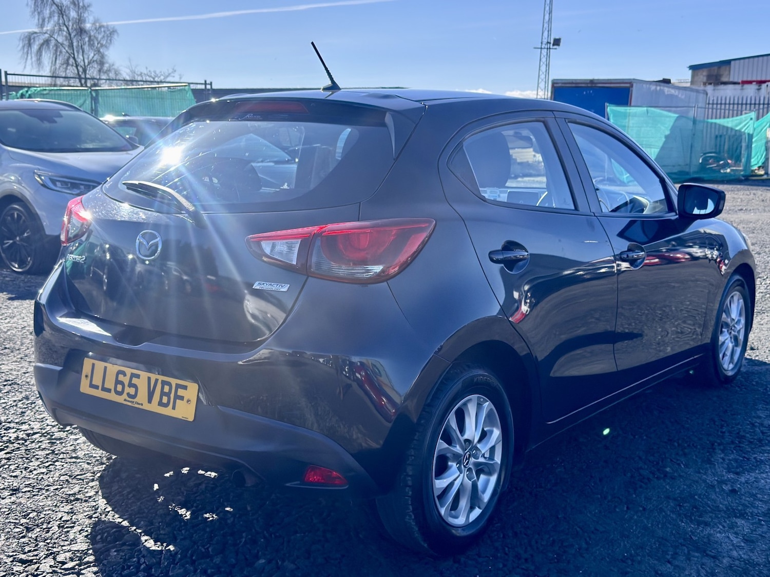 Used Mazda Mazda2 2015 for sale - 78025793: Photo 8