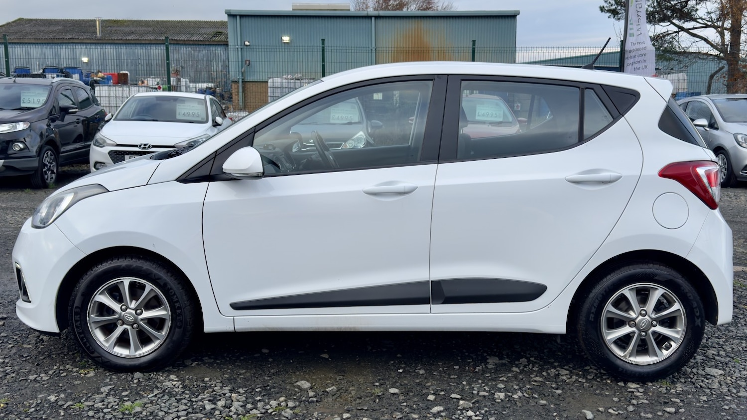Used Hyundai i10 2016 for sale - 76510938: Photo 9