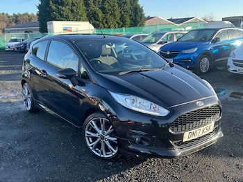 Used Ford Fiesta 2017 for sale - 77632493: Photo