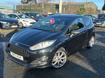 Used Ford Fiesta 2017 for sale - 77632493: Photo